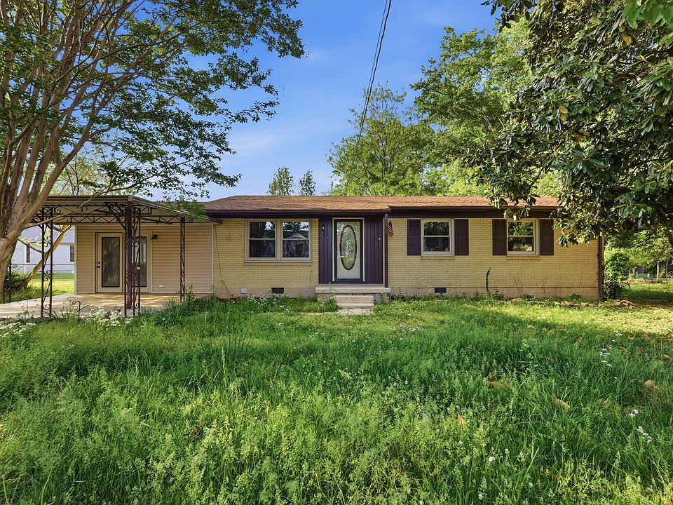 1st image of 630 Bradley Dr
