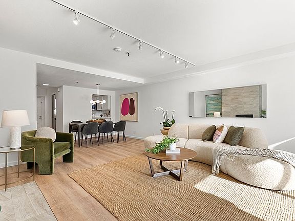5th image of 685 High St APT 2D