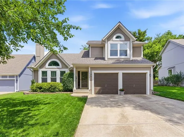 14668 W 151st Ter, Olathe, KS 66062