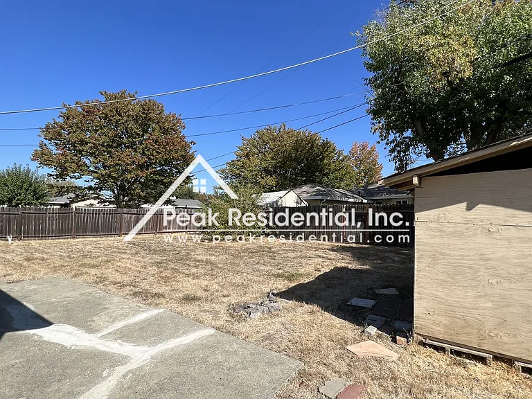 7417 Amherst St — Photo 31