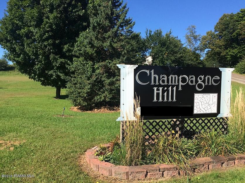 2nd image of 810 Champagne Ct