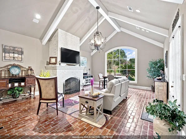 18764 Perkins Rd, Prairieville, LA 70769