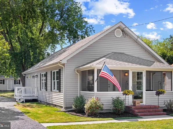 117 Dundee Ave, Chester, MD 21619
