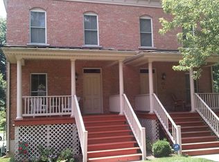 20 Marie Dr, Saint Charles, MO 63301