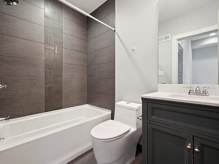 2032 Frankford Ave #22 — Photo 12