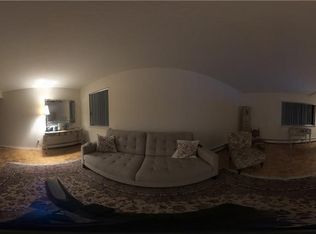 44 Calvert St #2D, Harrison, NY 10528