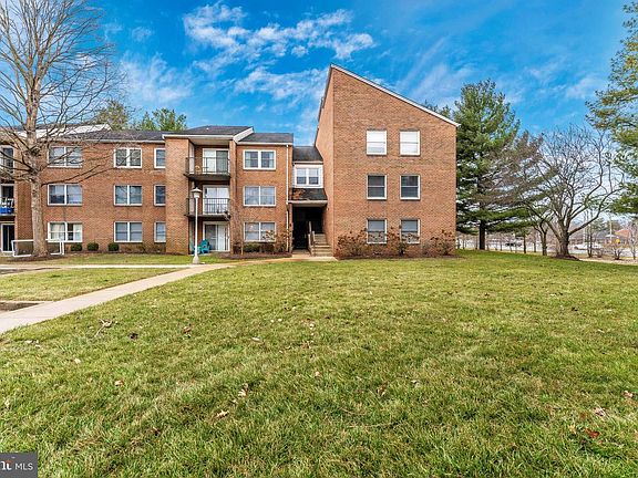 3rd image of 400 Chapel Ct APT 209