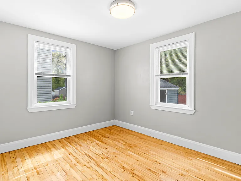 92 Gladeside Ave #1 — Photo 8