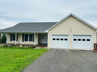 170 Kays Dr, Christiansburg, VA 24073
