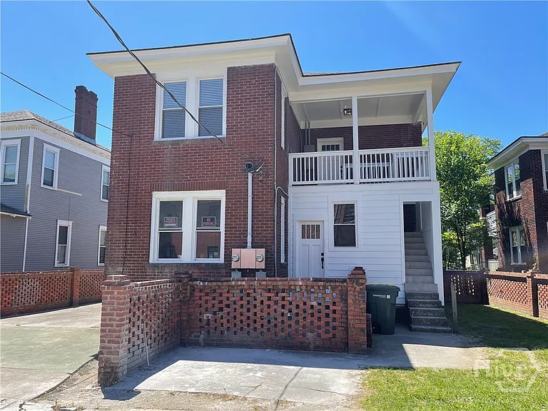 1014 E Anderson St — Photo 18