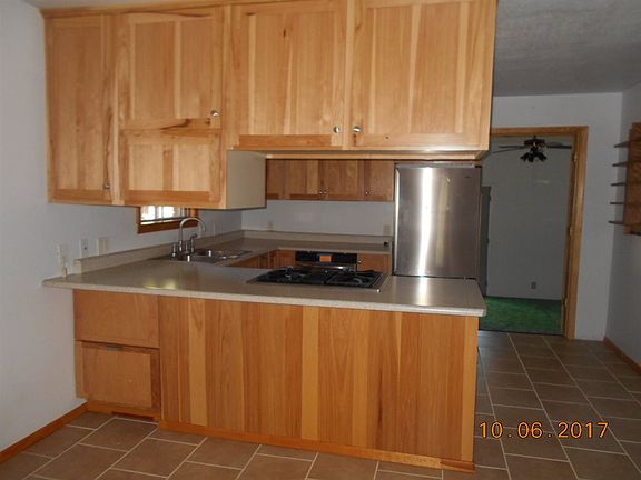 4th image of 716 Myrtle Ave