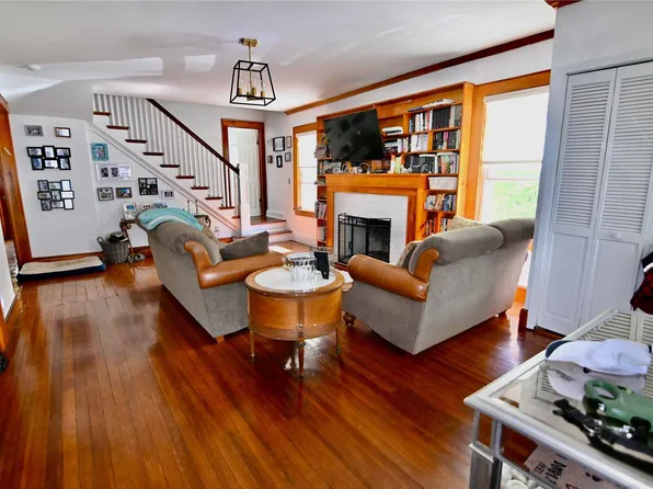 72 Brower Avenue, Woodmere, NY 11598