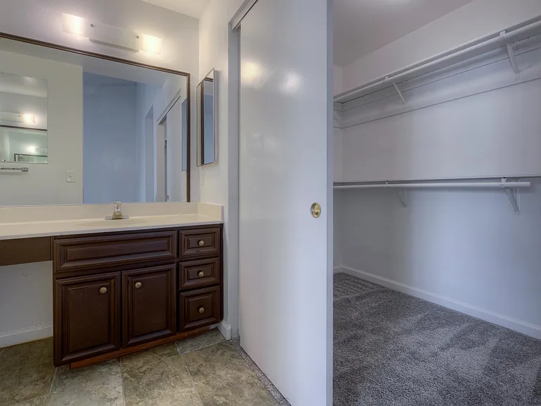 6024 Conness Way — Photo 22