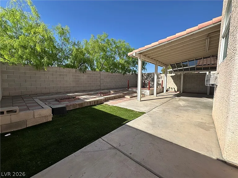 8275 Cedar Leaf Dr — Photo 24