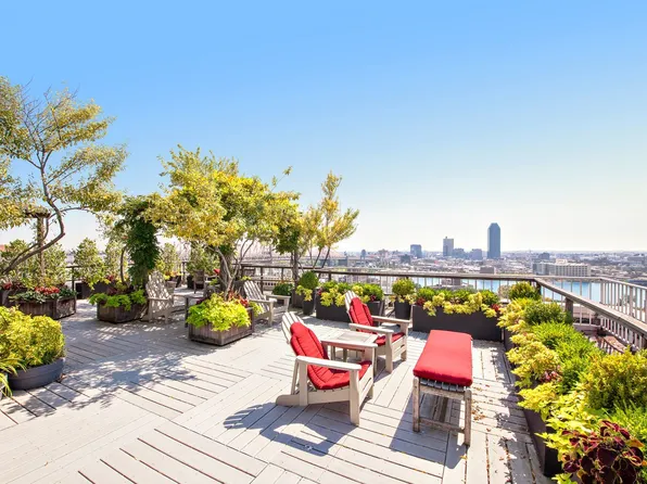 45 Sutton Place image 38 of 43