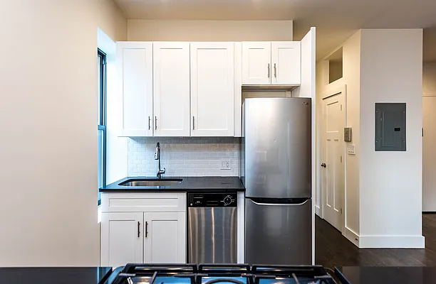 Rented by Nooklyn NYC LLC | media 12
