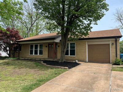 12581 Larkwood Dr, Saint Louis, MO, 63146