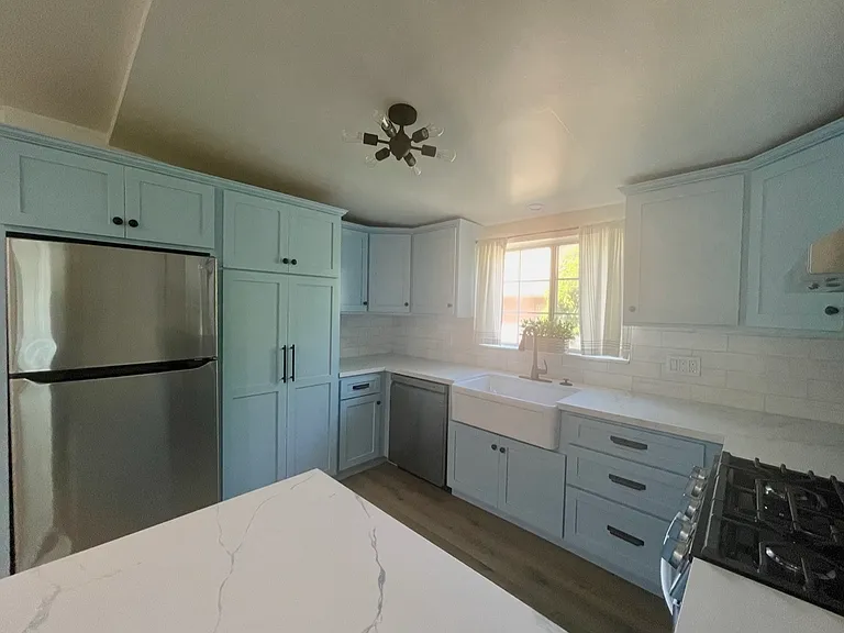 1570 Locust St #1 — Photo 9
