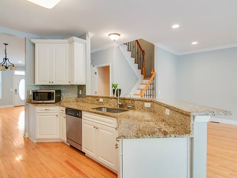 1503 Whitney Ln #1503 — Photo 6