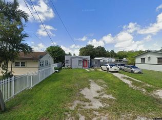 8140 NW 14th Pl, Miami, FL 33147