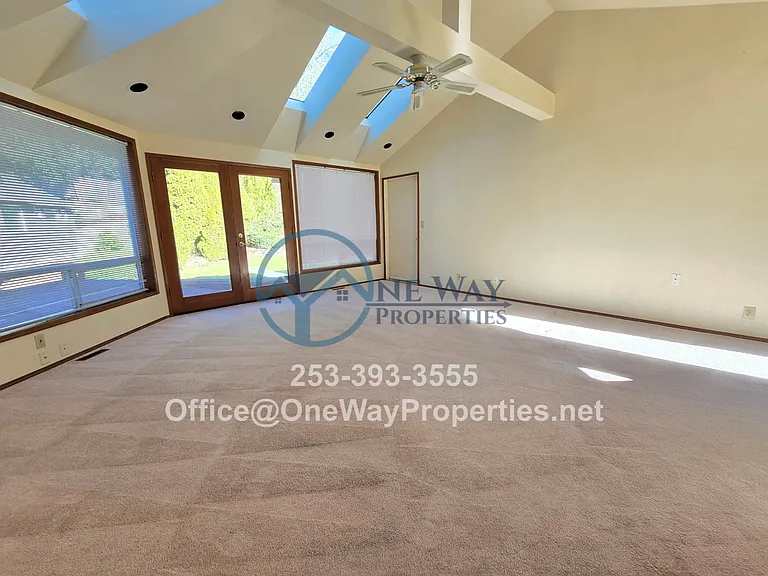 2855 Chambers Bay Dr — Photo 10