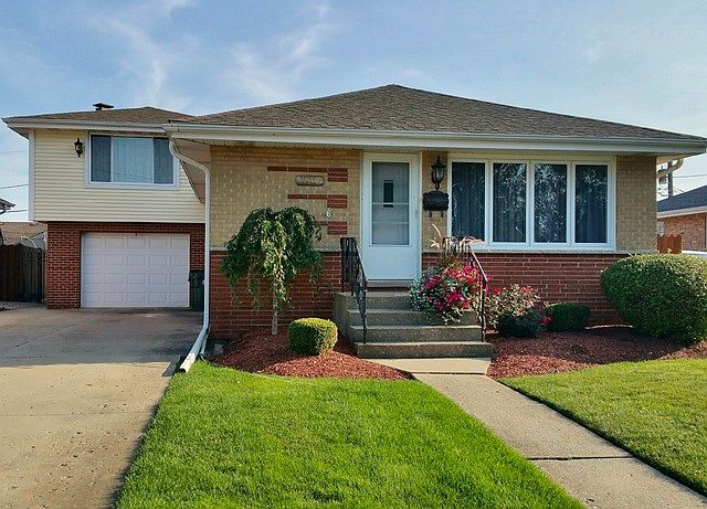1st image of 10115 Ivanhoe Ave