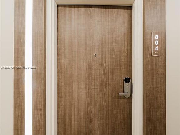 4th image of 2301 Collins Ave #Cu-804
