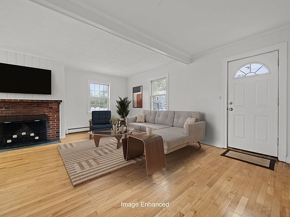 3rd image of 11 Sendick Rd