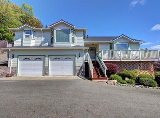 507 Cypress Ave, Rogue River, OR 97537