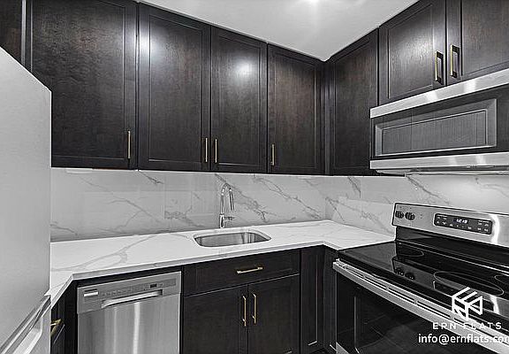 3rd image of 3508 Farragut Rd APT 1B