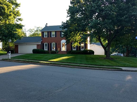 2nd image of 2576 Huntington Dr