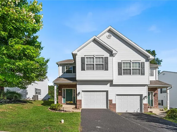 1537 Crest Park Ct, Bethlehem, PA 18015