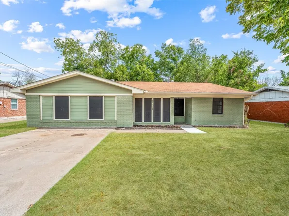 251 Barker St, Stephenville, TX 76401