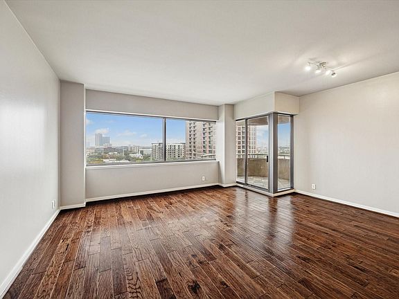 3rd image of 5000 Montrose Blvd Unit 10B