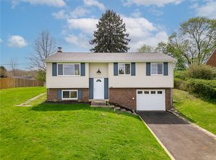546 Center Hill Rd, Pittsburgh, PA 15239