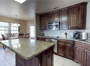 501 W Holford St, Pilot Point, TX 76258