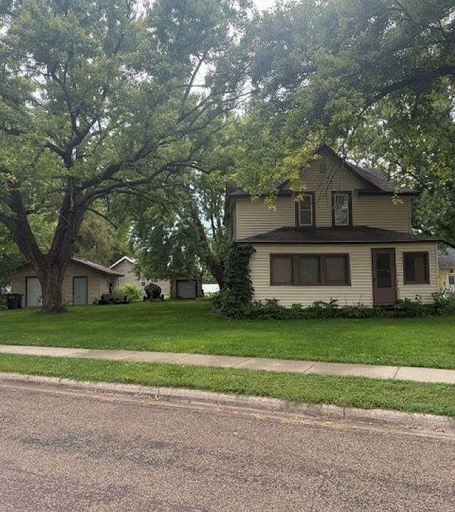 1st image of 225 Main St W