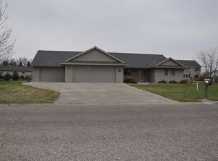 2001 11th St SW, Willmar, MN 56201