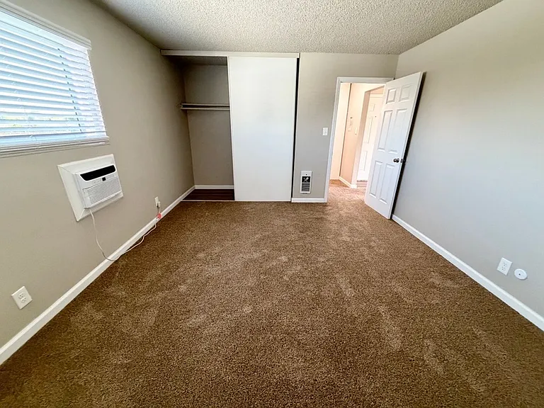 Garden Villa Apartments — Photo 6