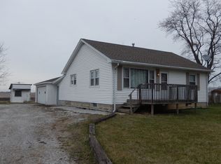 9251 E 3000n Rd, Momence, IL 60954