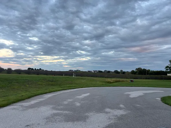 3 Xenon Pl, Ames, IA 50014