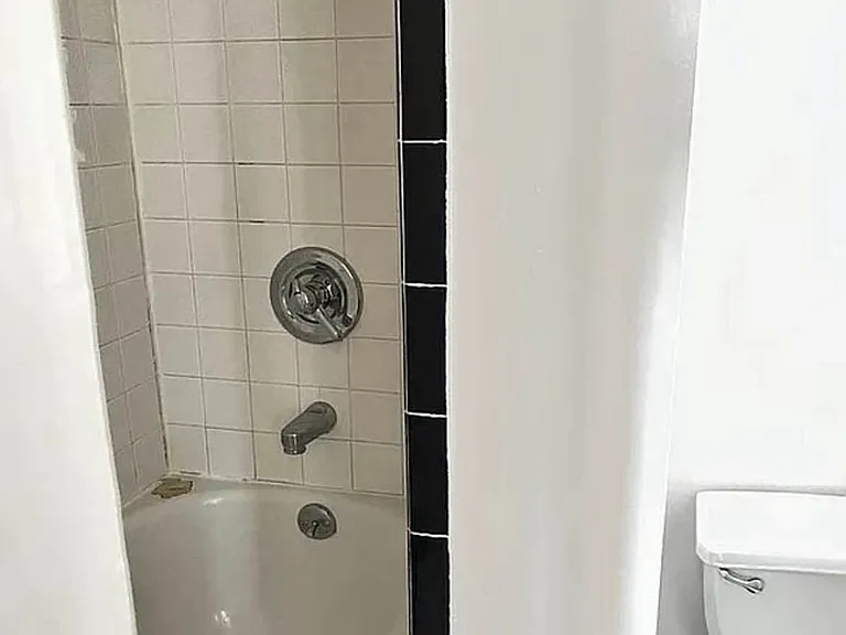 164 Mott St #2D — Photo 6