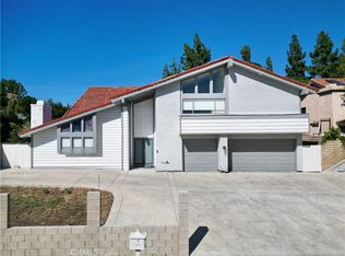 19865 Hiawatha St, Chatsworth, CA 91311