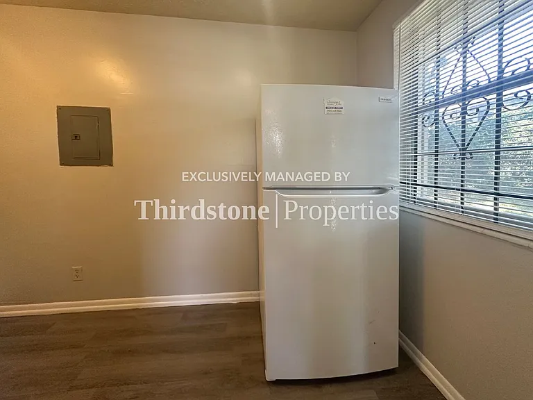 7334 Linda Dr — Photo 5