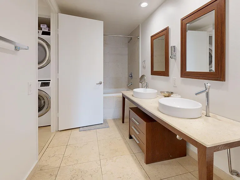 485 Brickell Ave #2107 — Photo 37