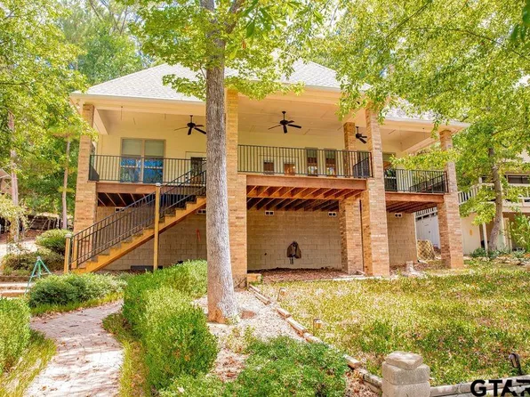 512 Hideaway Ln E, Hideaway, TX 75771