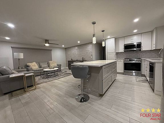 4th image of 421 Costa Rica Dr
