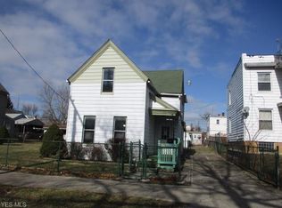 7806 Lawn Ave, Cleveland, OH