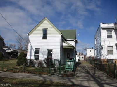 7806 Lawn Ave, Cleveland, OH, 44102