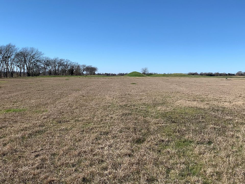 1st image of Lakeway Cir